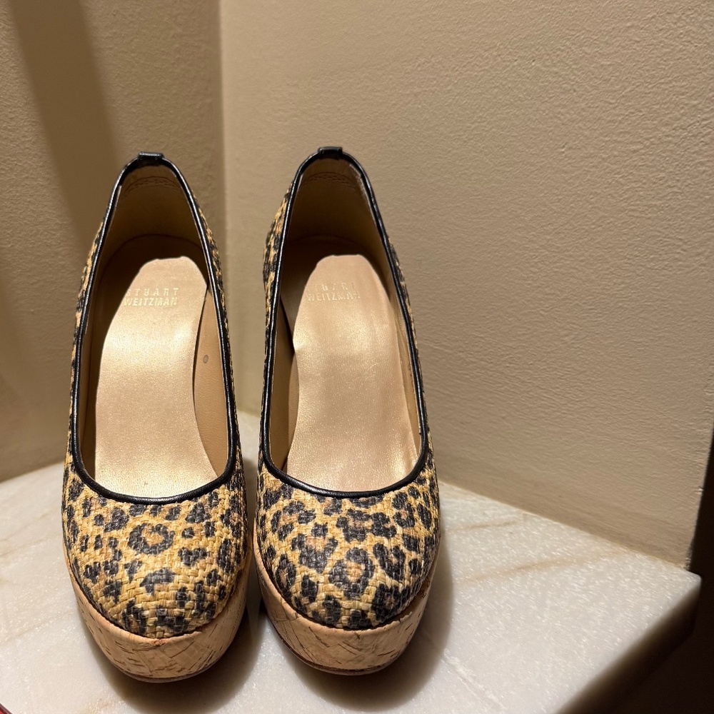 Stuart Weitzman Beige/Black Leopard Print Raffia Platform Wedge Pumps Size 6